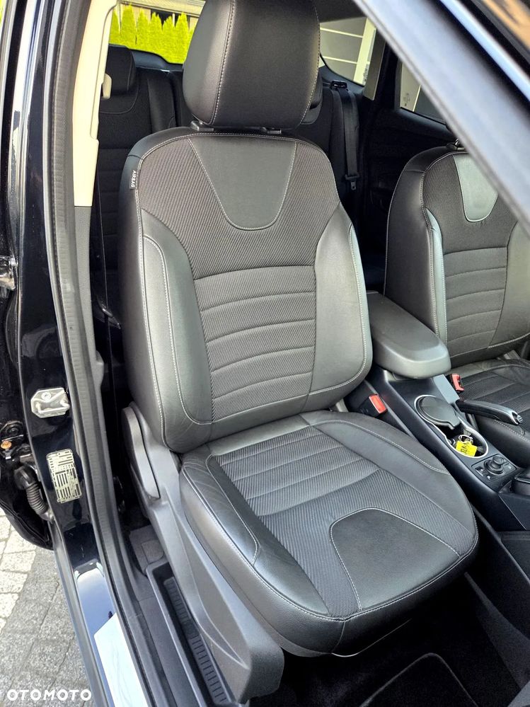 Ford Kuga - 19
