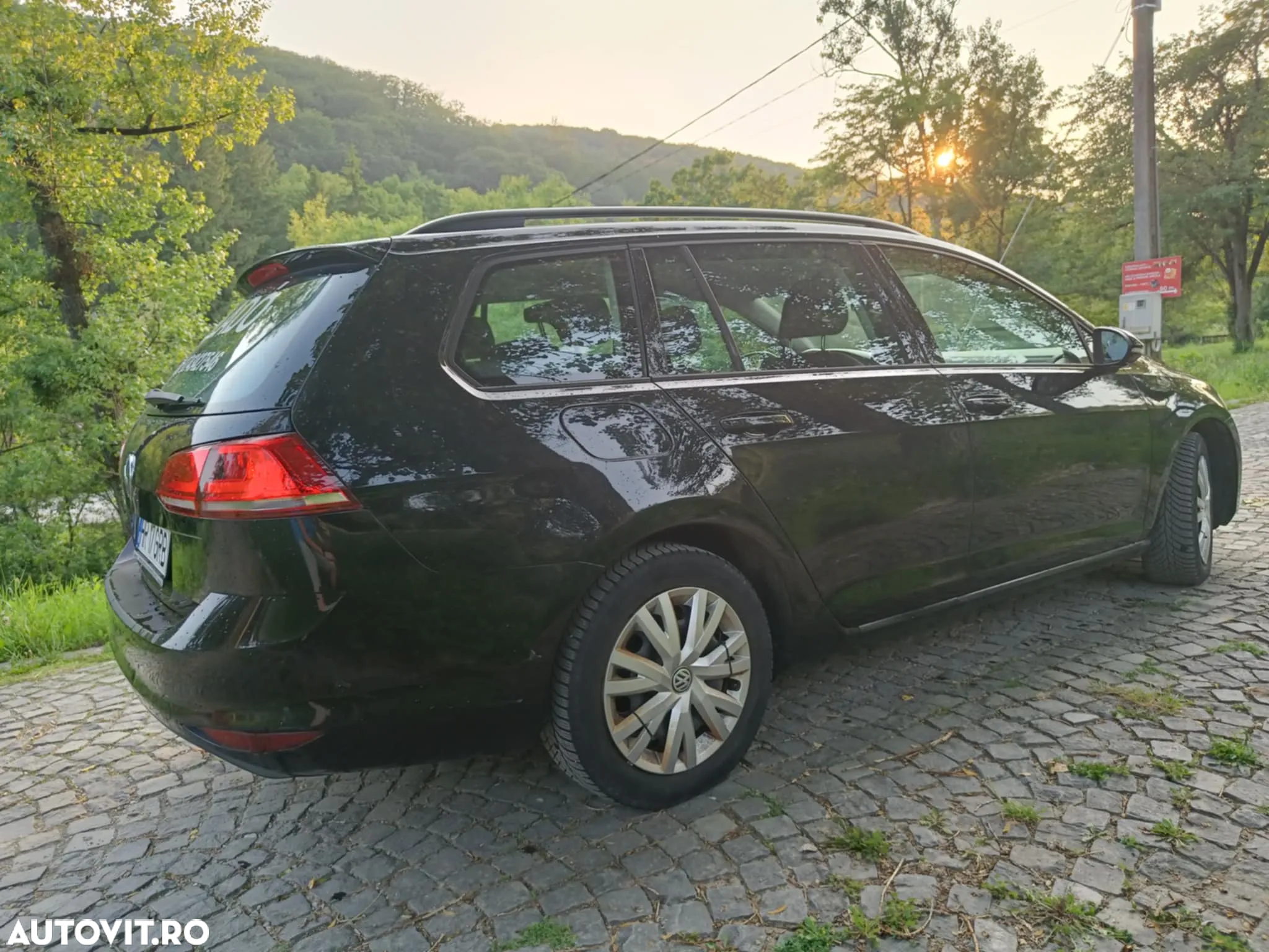 Volkswagen Golf 1.6 BlueTDI Comfortline - 4