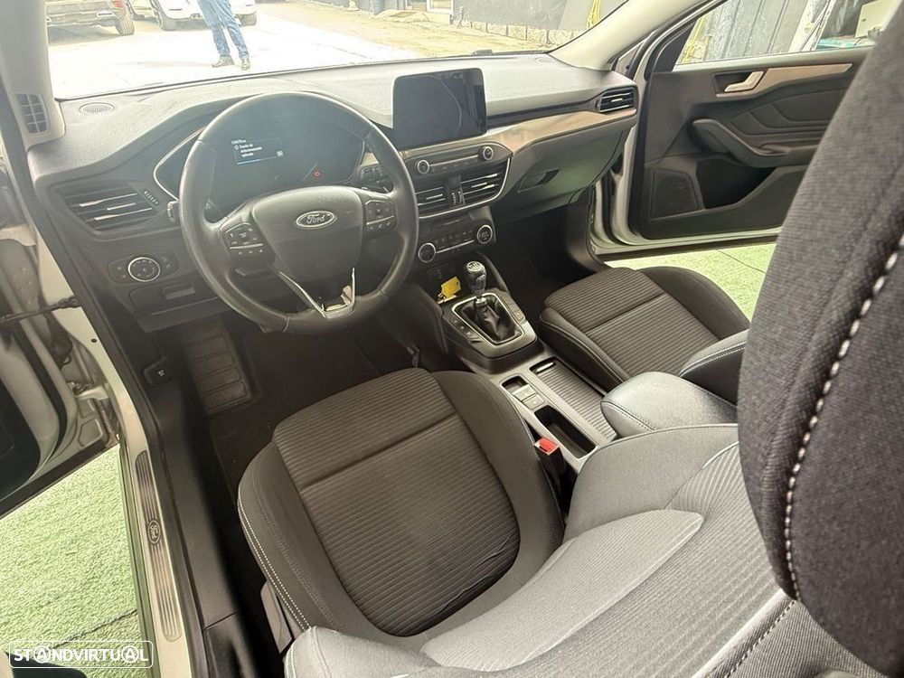 Ford Focus SW 1.5 TDCi EcoBlue Titanium - 18