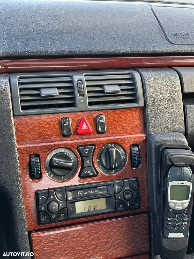 Mercedes-Benz E - 17