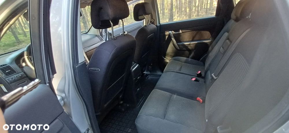 Chevrolet Captiva 2.4 LS 5os - 7