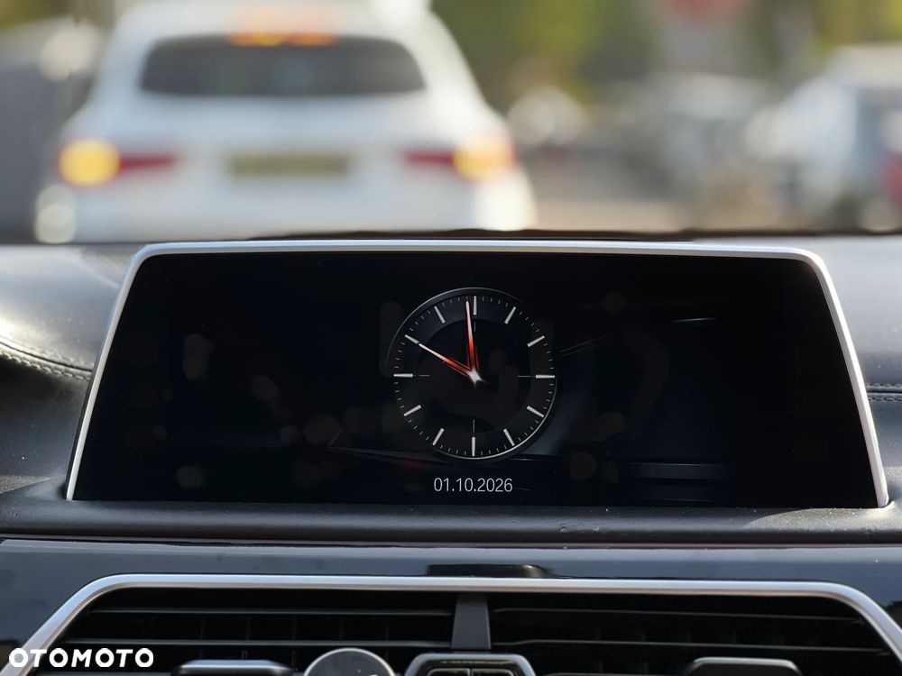 BMW Seria 7 730d xDrive - 17