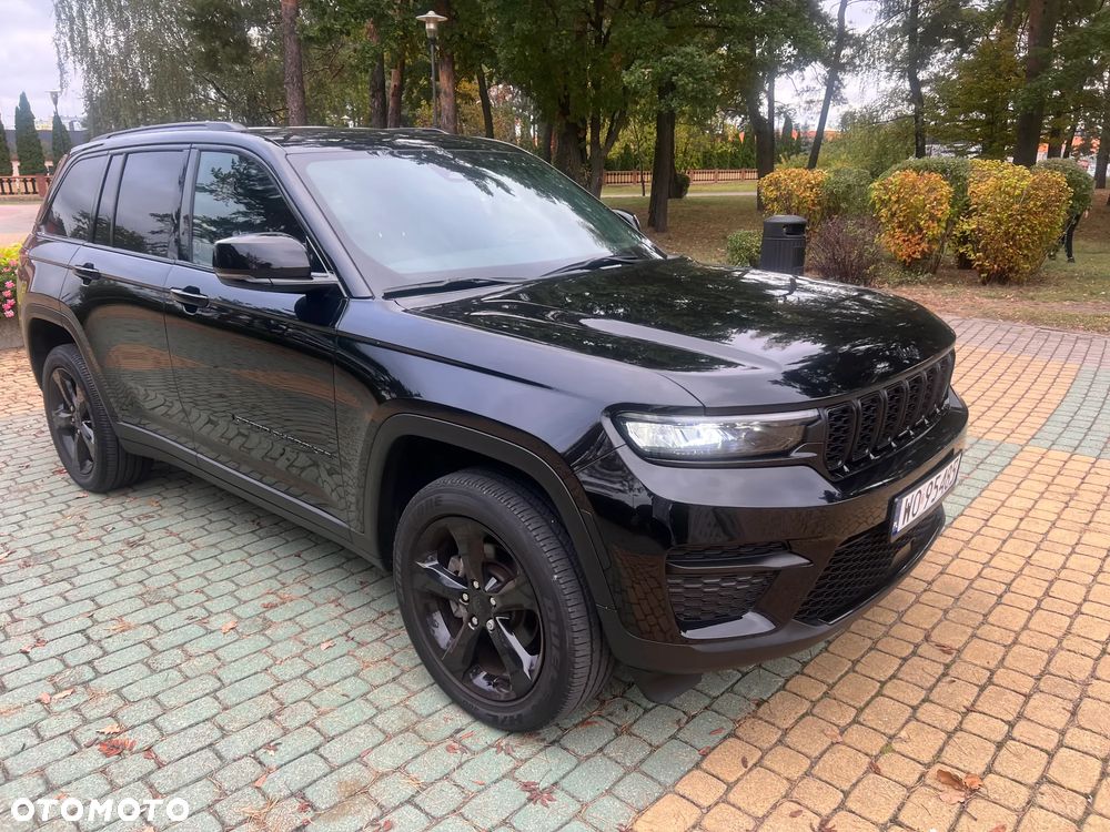 Jeep Grand Cherokee - 8