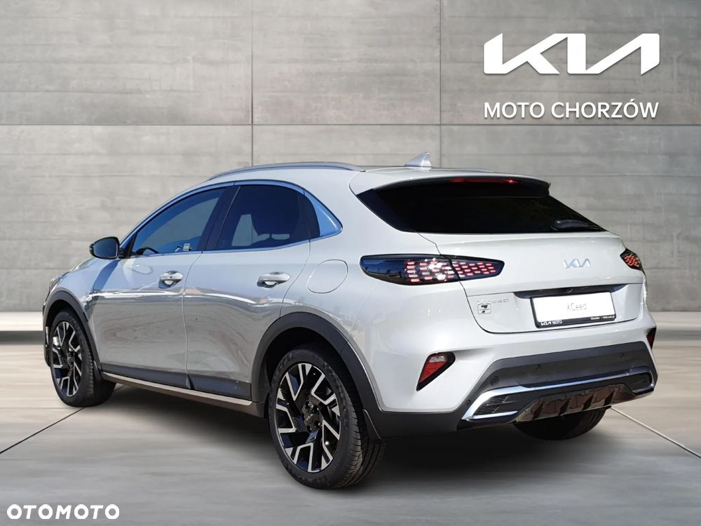 Kia XCeed 1.6 T-GDI Tribute DCT - 3