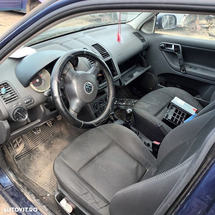 Dezmembrari  VW POLO (6N2)  1999  > 2001 1.4 Benzina - 5
