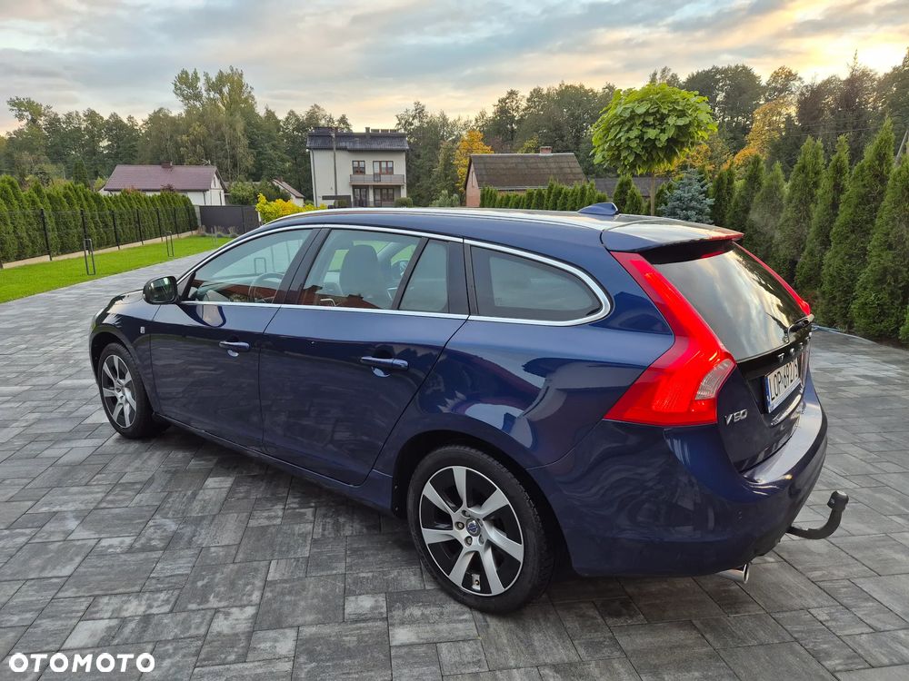 Volvo V60 2012 photo 3