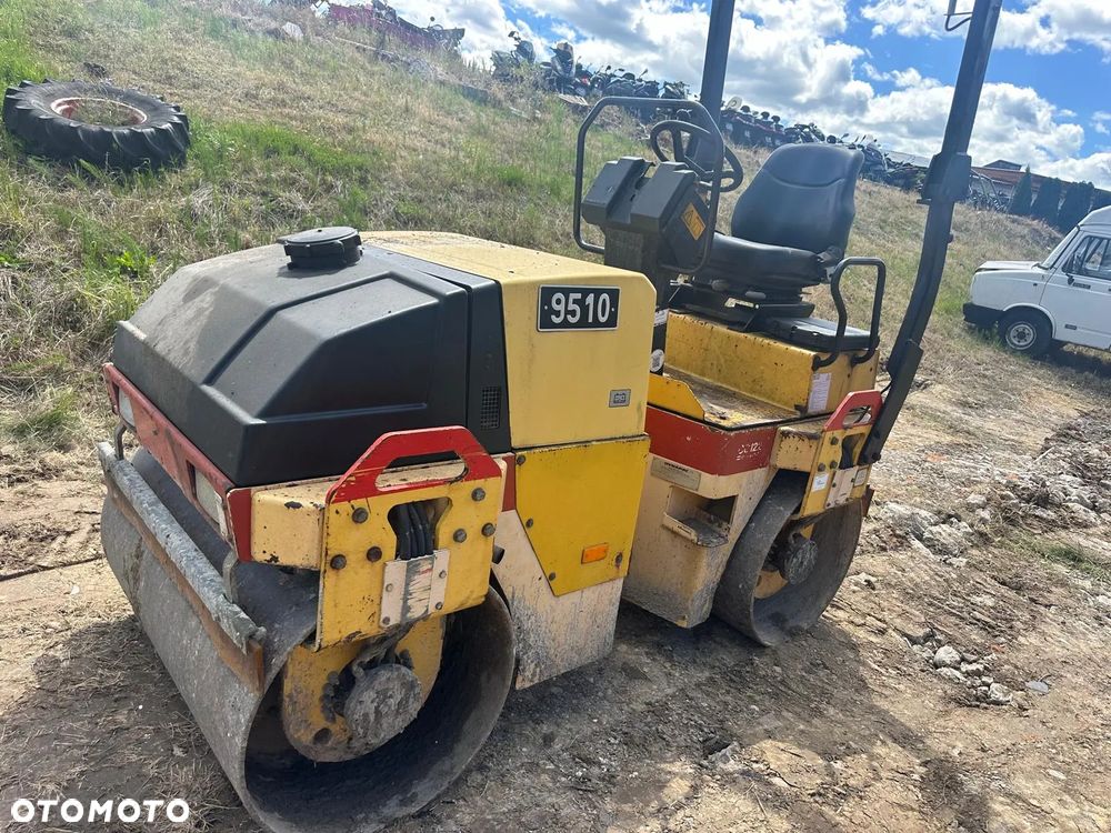 Dynapac Walec Drogowy Gładki DYNAPAC CC122 - 4