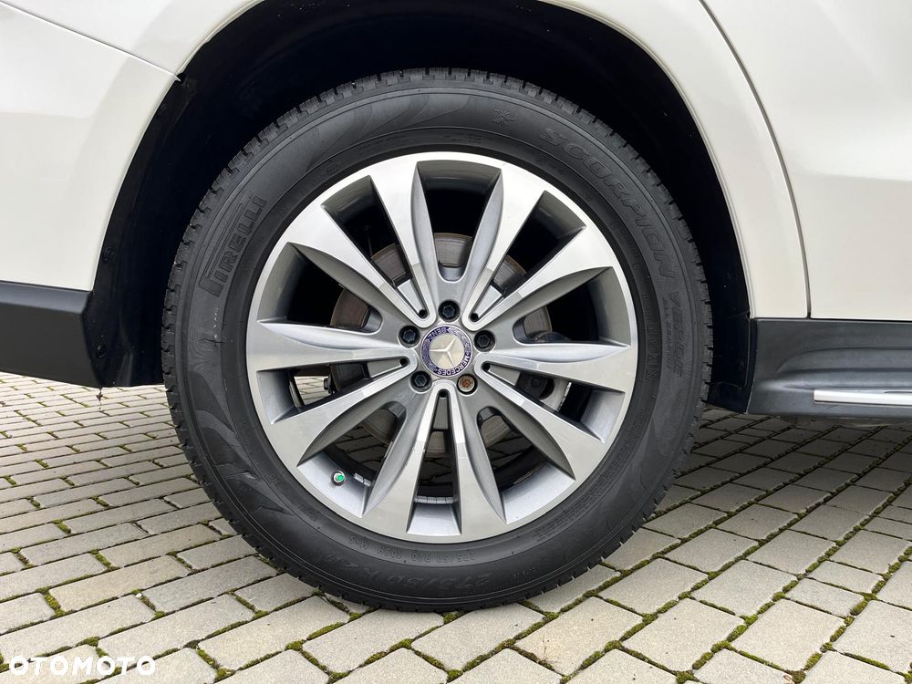 Mercedes-Benz GL 400 4Matic 7G-TRONIC - 14