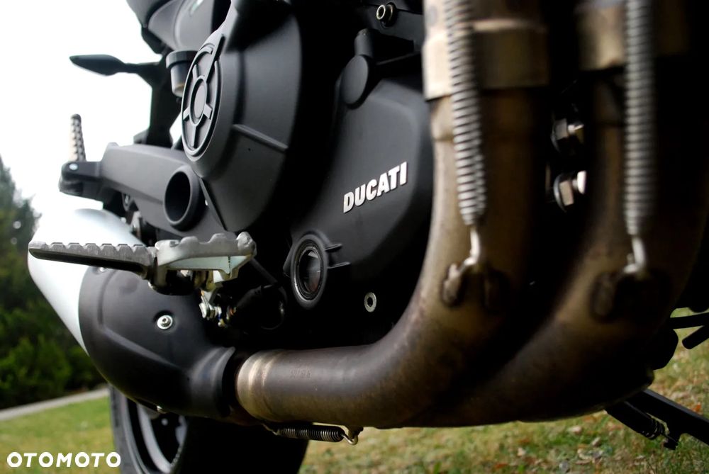 Ducati Monster - 21