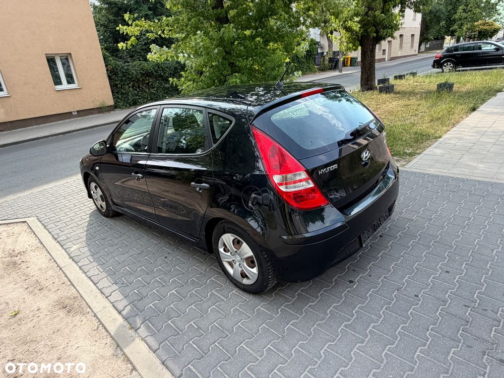 Hyundai i30 1.4 Comfort World Cup - 3
