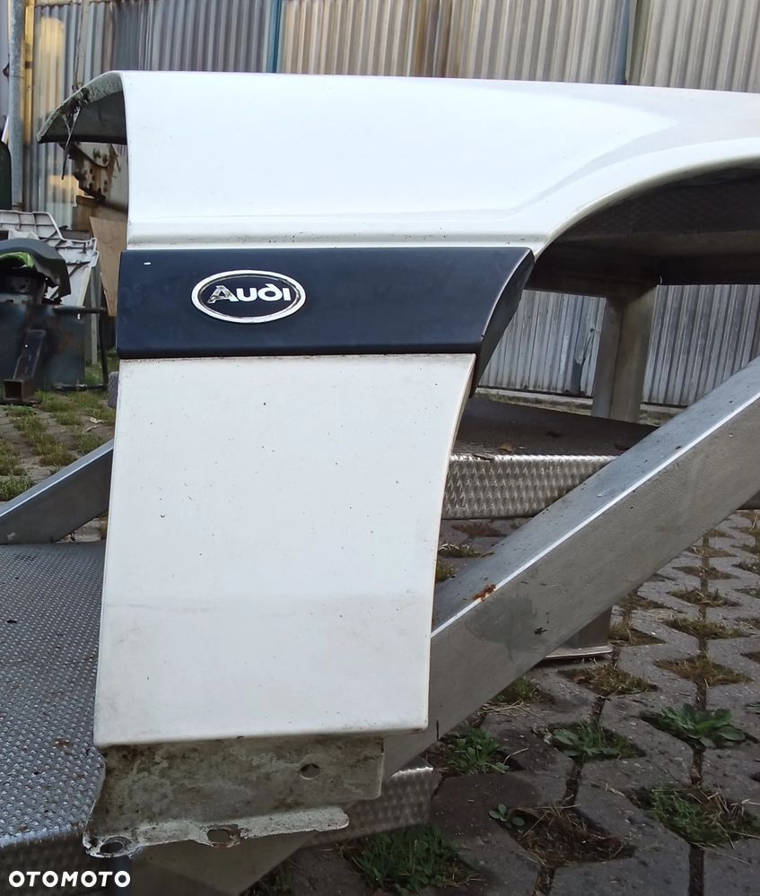 Błotnik prawy przód Audi 80  B3 - 2