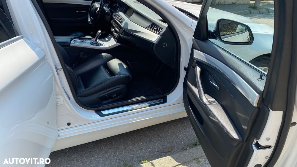 BMW Seria 5 520d xDrive Aut. Luxury Line - 11