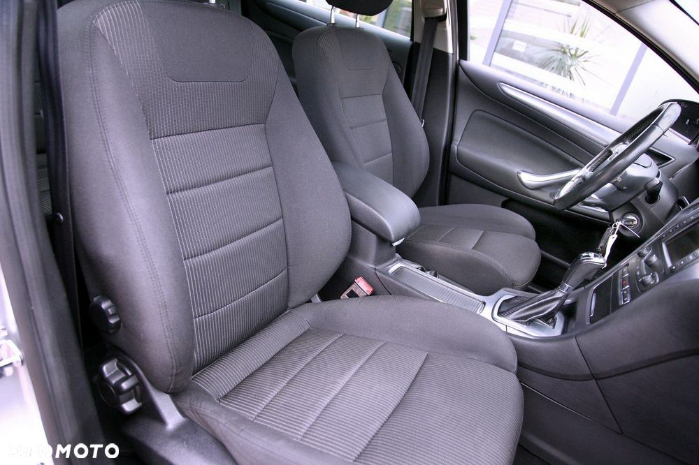 Ford Mondeo - 14