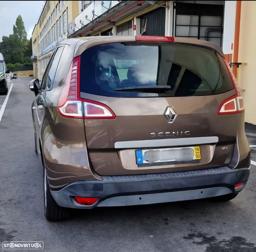 Renault Scénic 1.5 dCi Luxe - 2