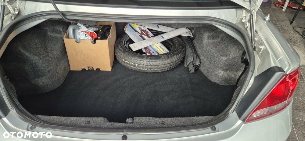 Chrysler Sebring - 9