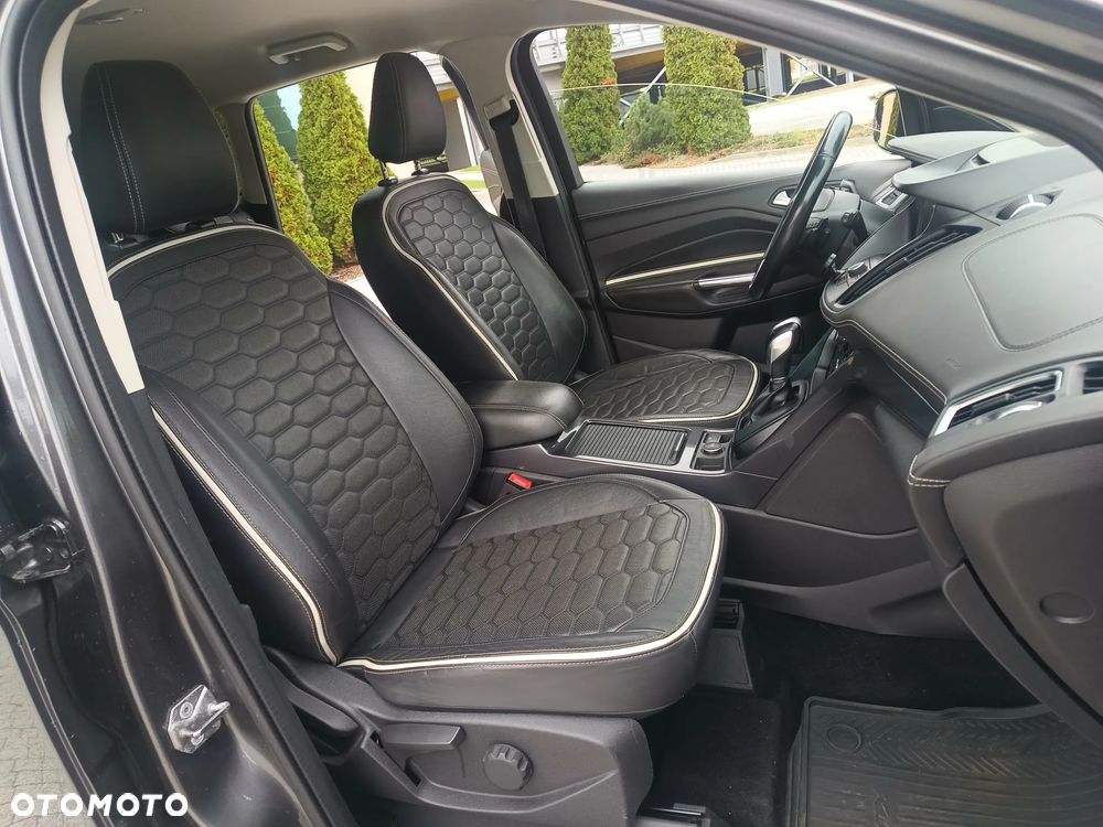 Ford Kuga 2.0 TDCi 4x4 Vignale - 26