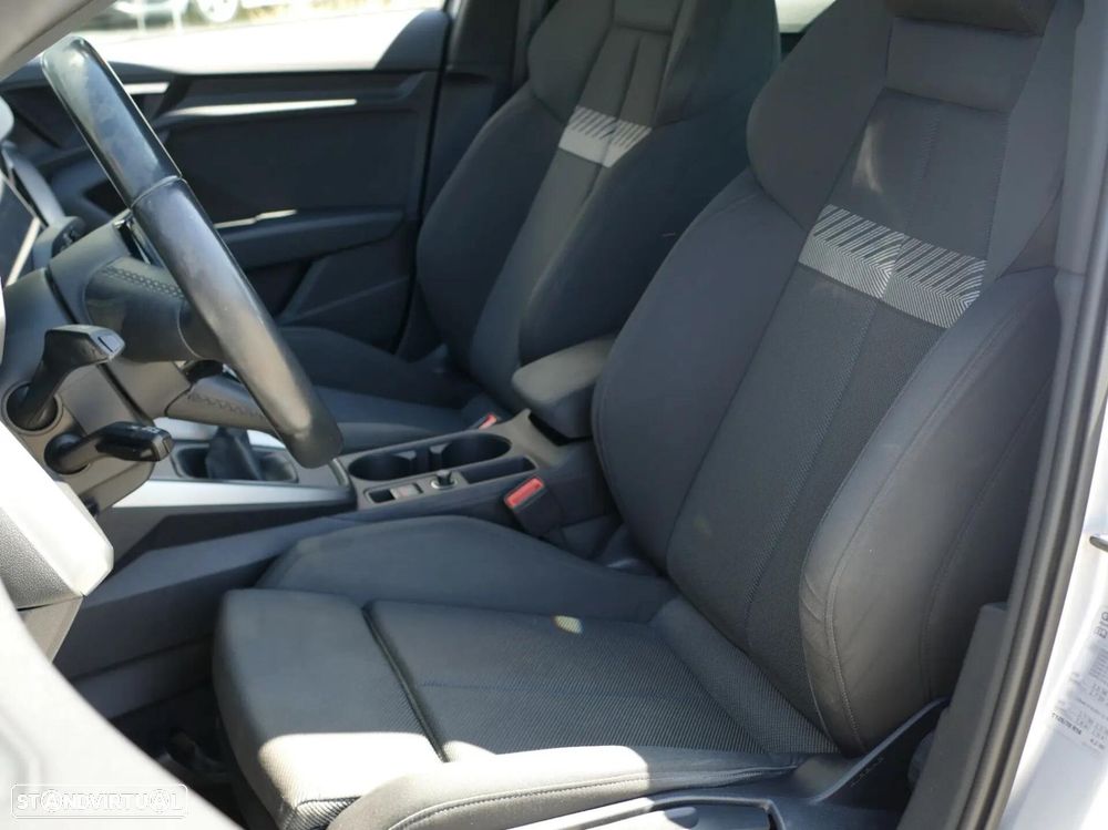 Audi A3 Limousine 30 TDI - 27