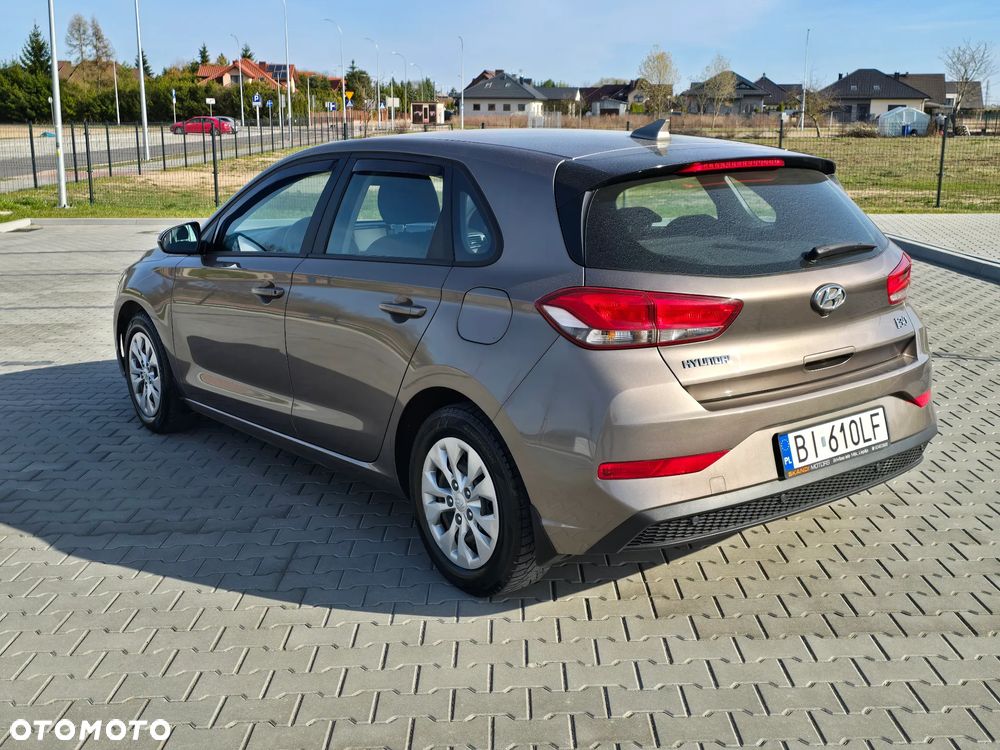 Hyundai i30 1.5 Pure - 13