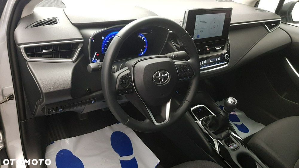 Toyota Corolla - 16