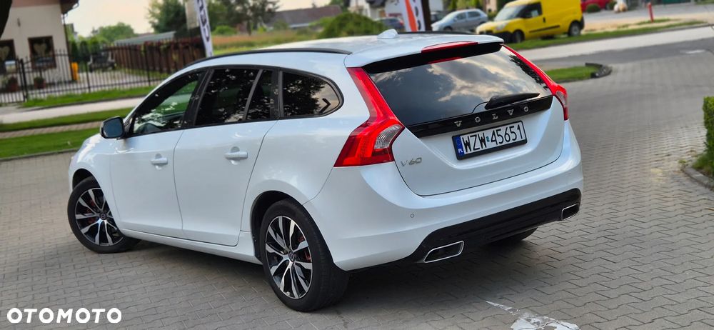 Volvo V60 D3 Momentum Core - 37
