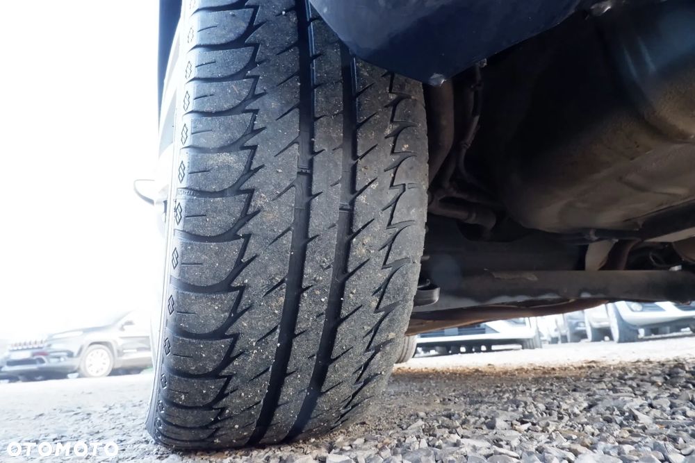 Ford Fiesta 1.4 Trend EU5 - 37