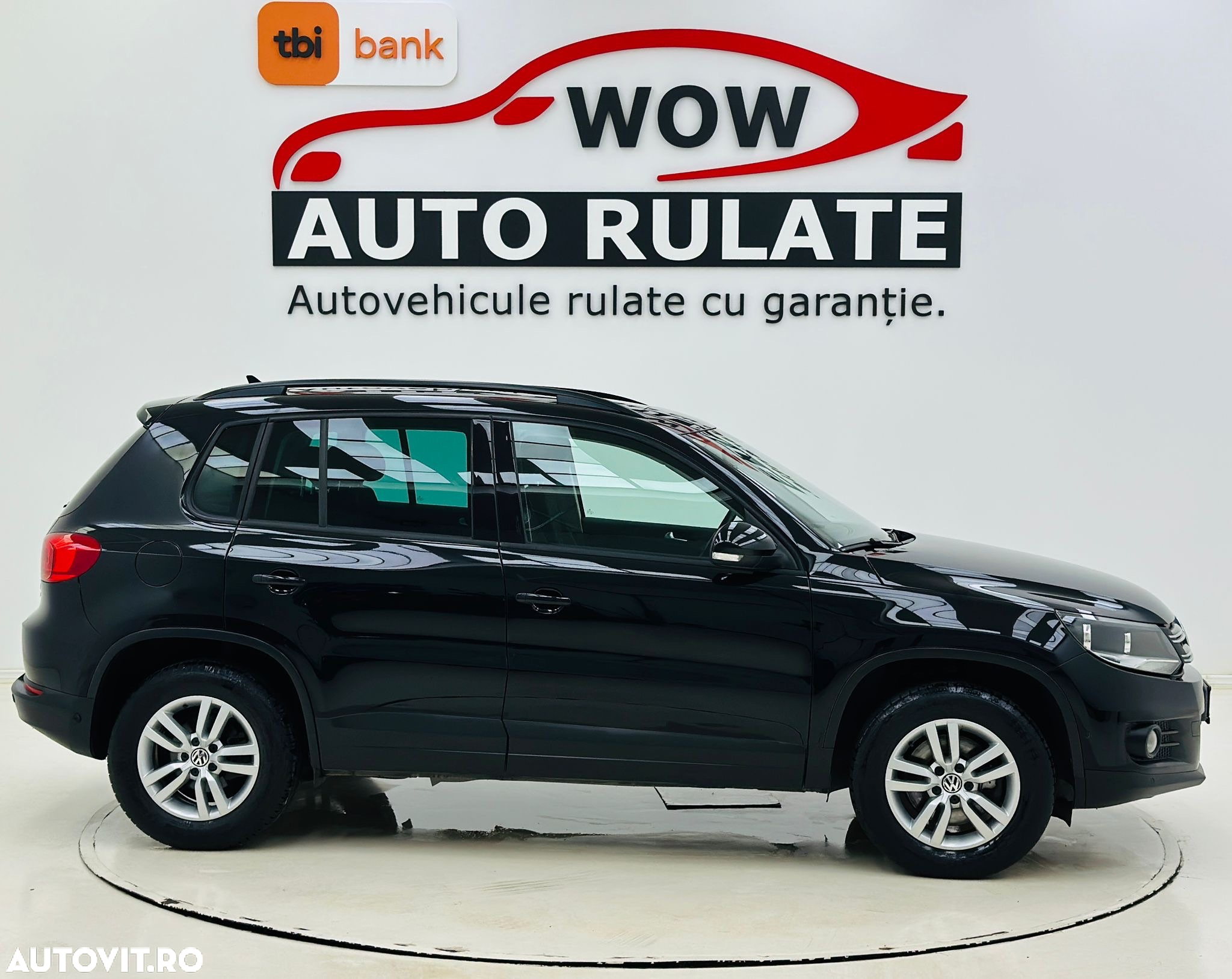 Volkswagen Tiguan - 12