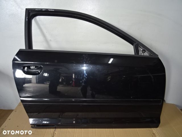 DRZWI PRAWY PRZÓD PRAWE PRZEDNIE AUDI A3 8P 3D NR472 - 1