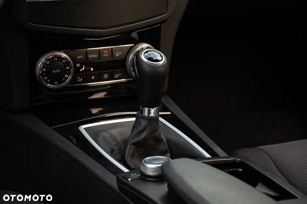 Mercedes-Benz Klasa C 200 Kompressor Classic - 33