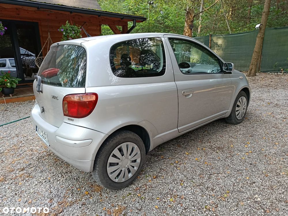 Toyota Yaris 1.0 Sol - 8