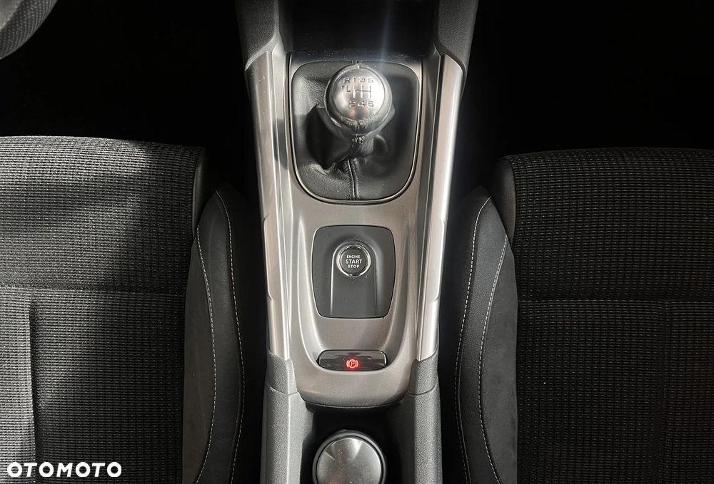 Citroën C4 1.2 PureTech Feel S&S - 19