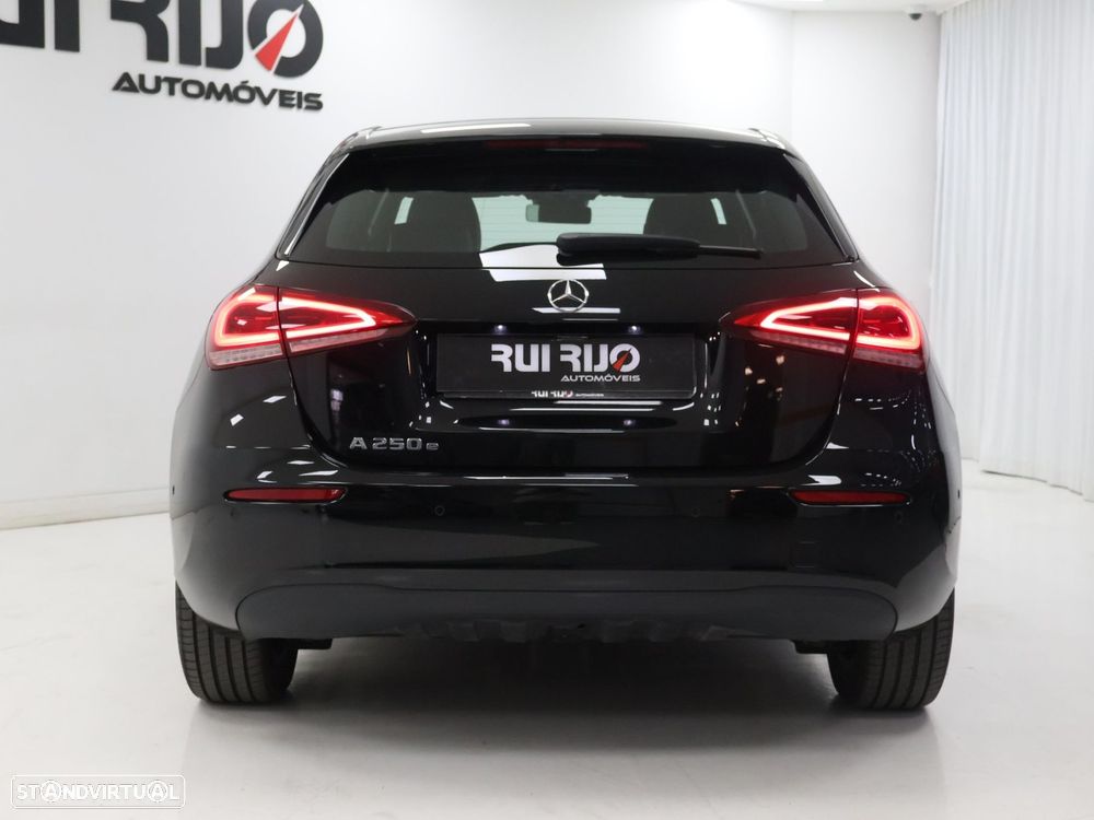 Mercedes-Benz A 250 - 31
