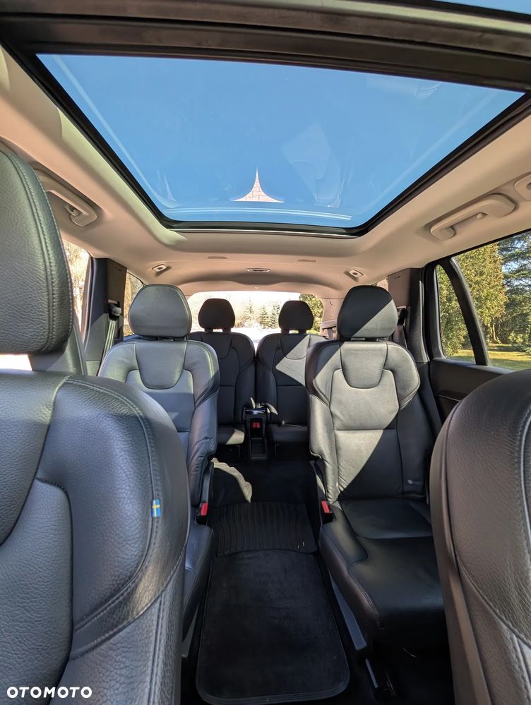 Volvo XC 90 - 30