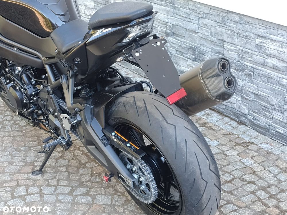 Kawasaki H2 - 27