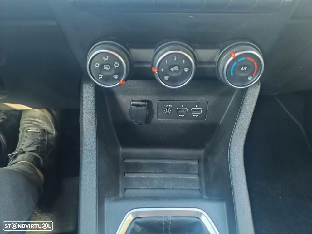 Renault Clio 1.0 TCe Exclusive - 23