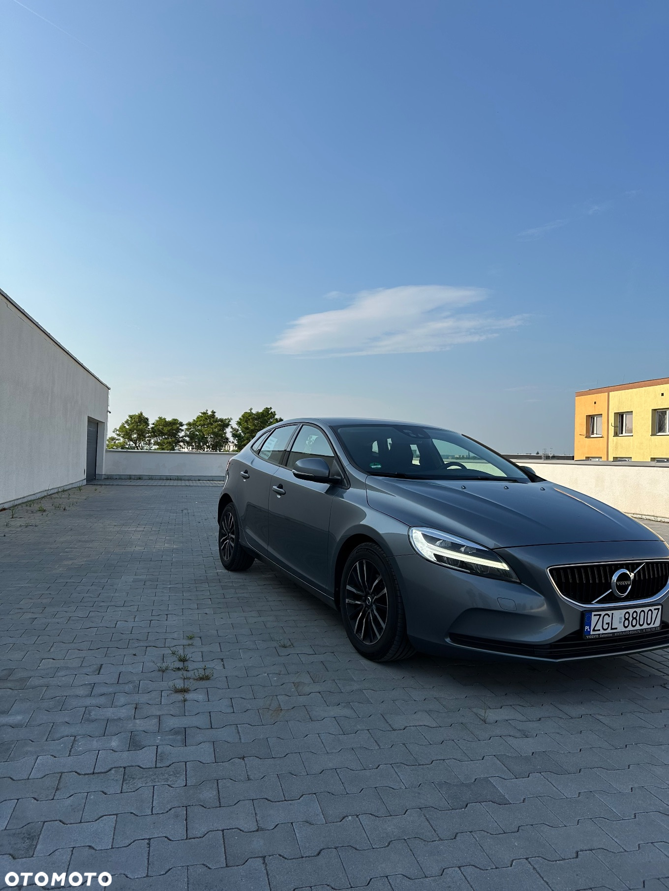Volvo V40 D2 Drive-E Summum - 4