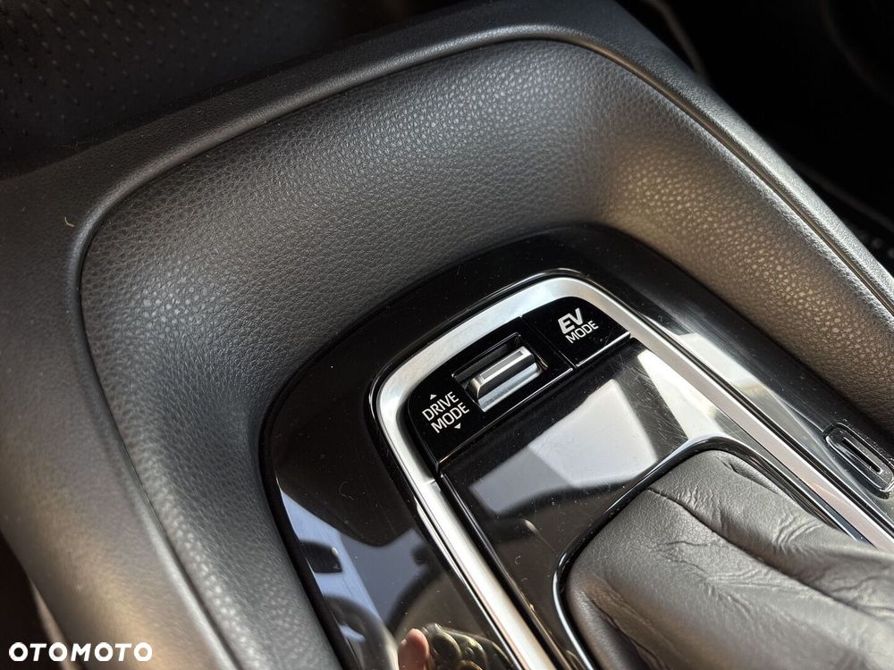 Toyota Corolla 1.8 Hybrid Comfort - 27