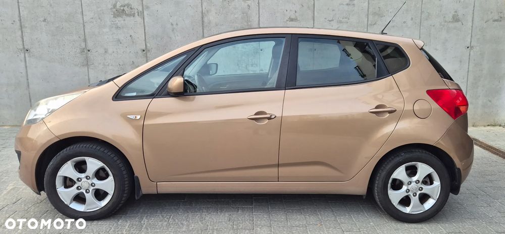 Kia Venga - 5