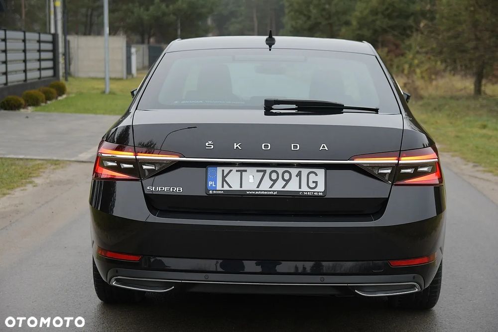 Skoda Superb 2.0 TDI SCR L&K DSG - 11