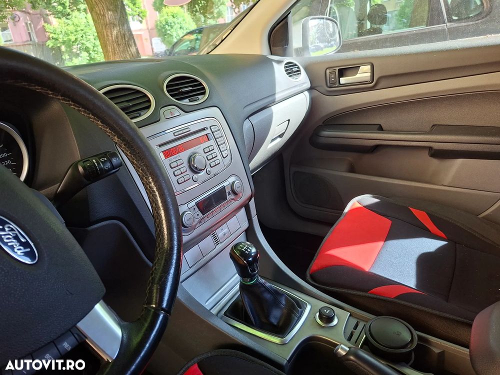 Ford Focus - 9