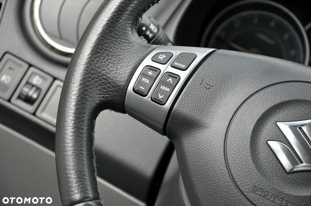 Suzuki SX4 1.6 Premium - 18