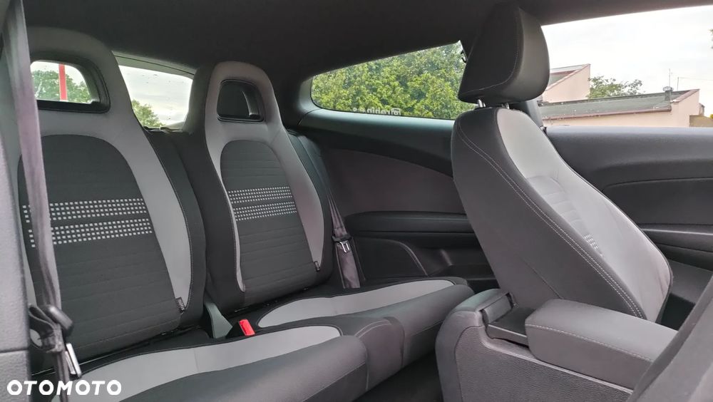Volkswagen Scirocco 2.0 TSI DSG Life - 13