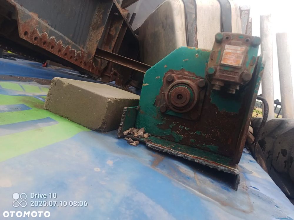 Wciągarka hydrauliczna do drewna drzewa lasu, pomoc drogowa laweta - 4