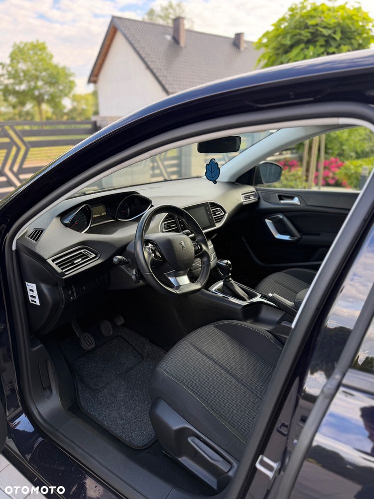 Peugeot 308 1.2 PureTech Access S&S - 10