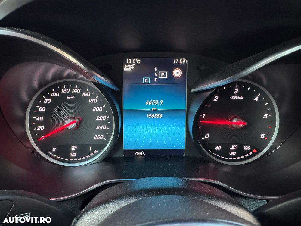 Mercedes-Benz GLC 220 d 4MATIC - 13