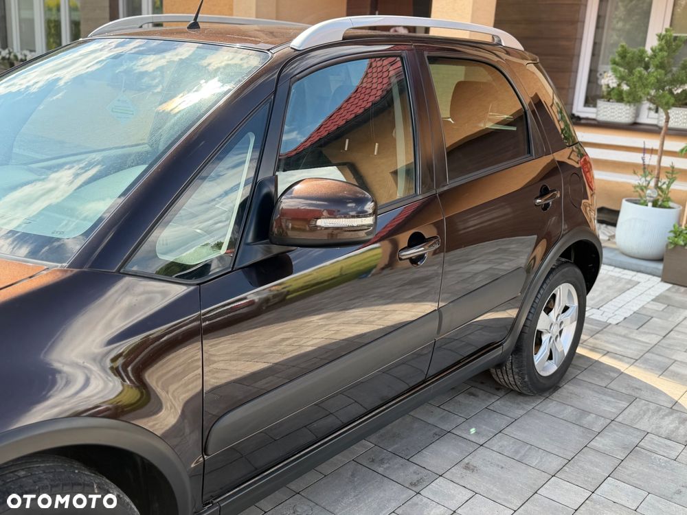 Suzuki SX4 1.6 VVT 4x4 Comfort - 39