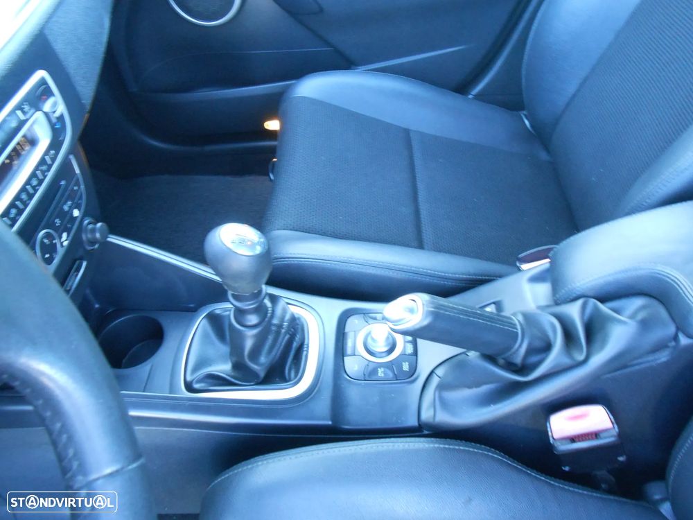 Renault Mégane 1.5 dCi Dynamique S - 16