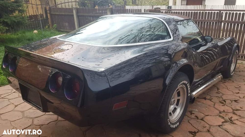 Chevrolet Corvette - 5