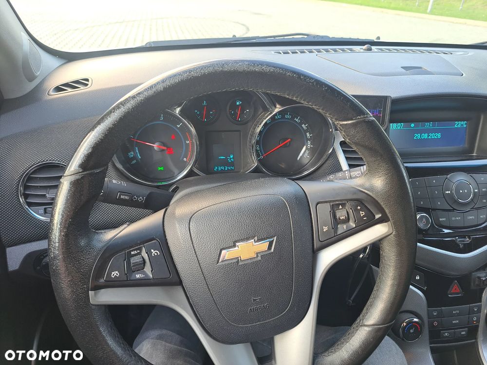 Chevrolet Cruze 1.7 D LT+ - 19