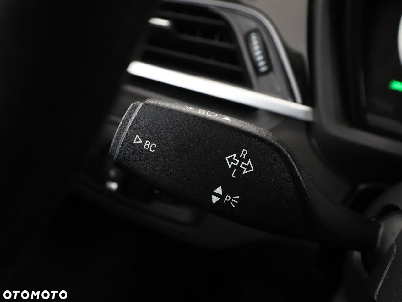 BMW X1 xDrive20d Advantage - 37