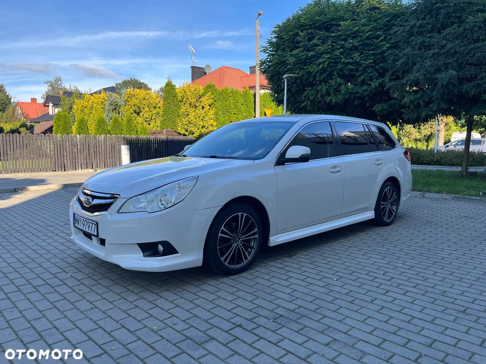 Subaru Legacy Kombi 2.0i Lineartronic Trend - 1